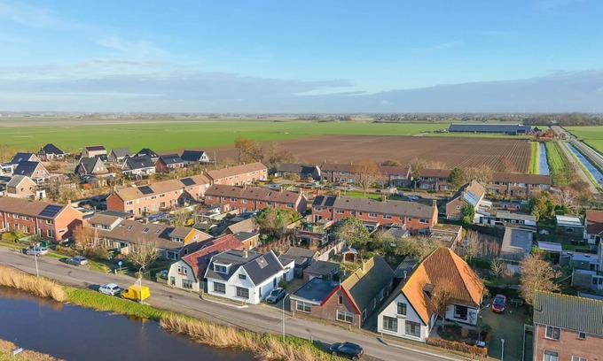 Burgerbrug Appartement | Private apartment close to the beach and sights.