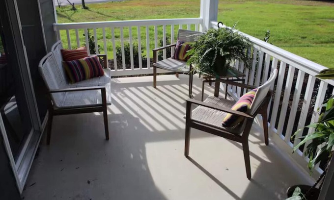 Carrollton Appartement | Private apartment close to all major Hampton Roads attractions.