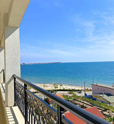 Pomorie Appartement | Private Apartments by the sea with a large terrace in Apart hotel!
