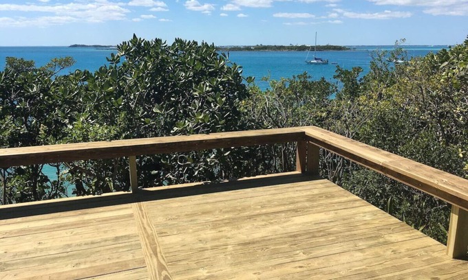 Man O War Cay Maison | Private Bahamian Paradise