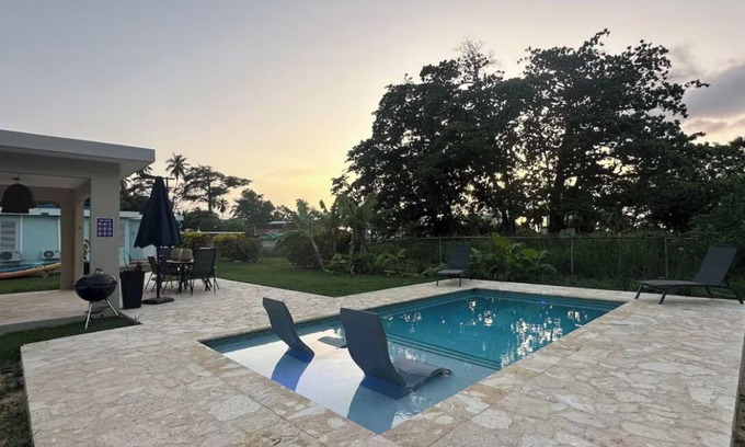Guaniquilla Maison | Villa Toña Beach House, Private Pool, near many beachfront Restaurants and Bars