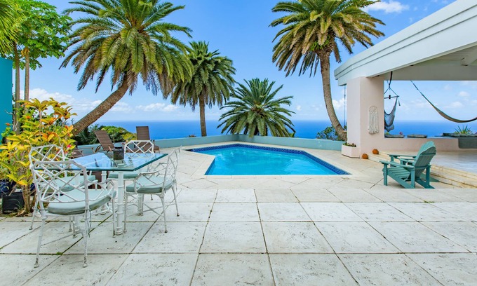 Estate Betsys Jewel Maison | Private, Beautiful, Serene, Secluded retreat style Villa