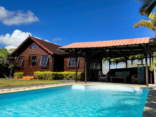 Beau Bassin - Rose Hill Chalet De Ski | Private Chalet with pool