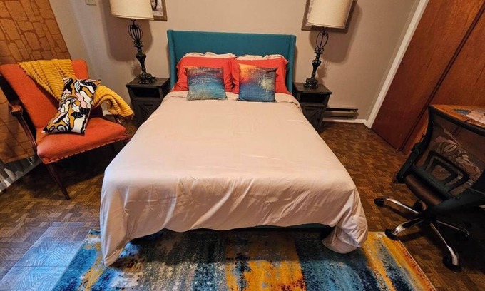Capitol Heights Appartement | Private Corporate Suite DC East, Maryland 1BR1BA PrinterFaxDesk in Private Room