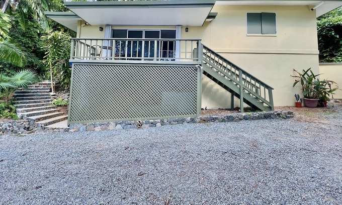 Estate Kings Quarter Cottage | Private Cottage on gated property- minimum 3 month rental