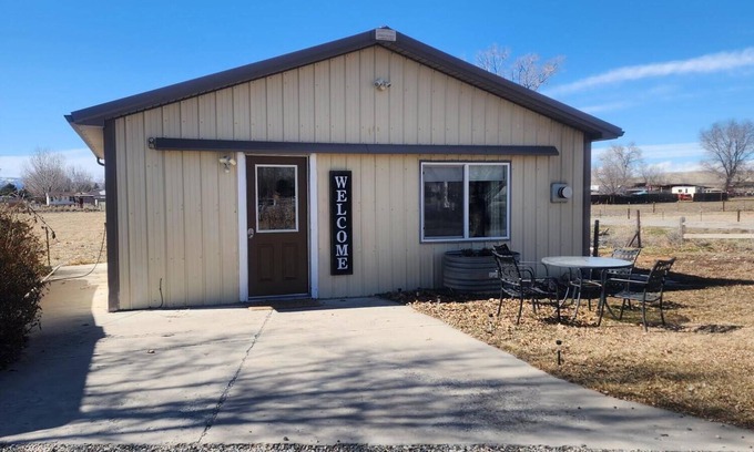 Fruitvale Autre | Private cottage on a peaceful 5 acre working farm.