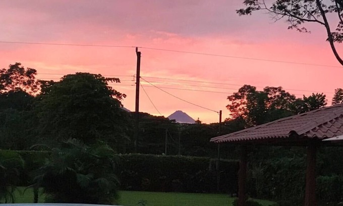 Valle Azul Cabine | Private Quinta Resort - Arenal Volcano View - Perfect Digital Nomad Retreat