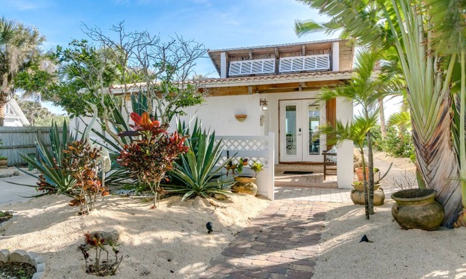 Port Canaveral Maison | Direct Oceanfront House! Sur le sable et les animaux de compagnie!