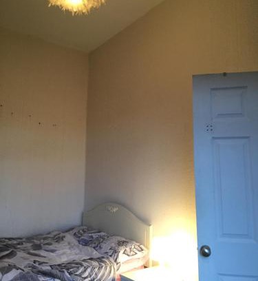 Coventry Maison | Private double rooms close to City centre, Coventry, with free WiFi and Car Parking