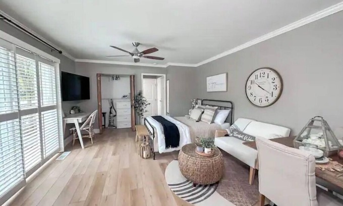 Concord Appartement | Private Entry Elegant Quiet Safe Cozy Studio Suite