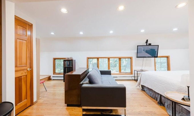 Glen Head Appartement | Private estate apartment.