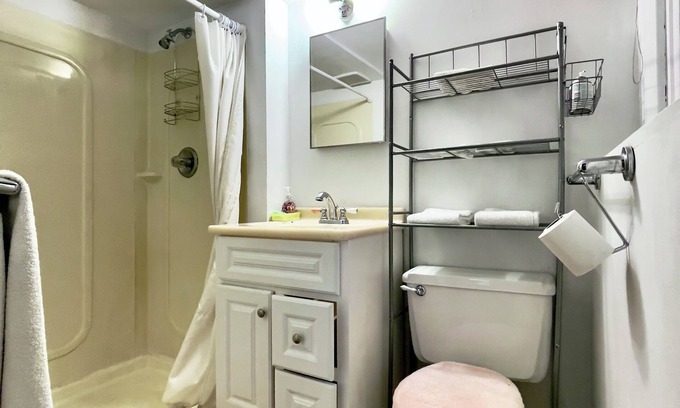 Greenwich Appartement | Private Gazebo on Byram River, Naturally Preserved your own stone deck Greenwich
