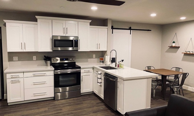 Lehi Maison | Private Guest House in Mesa near Scottsdale, Tempe and Phoenix.