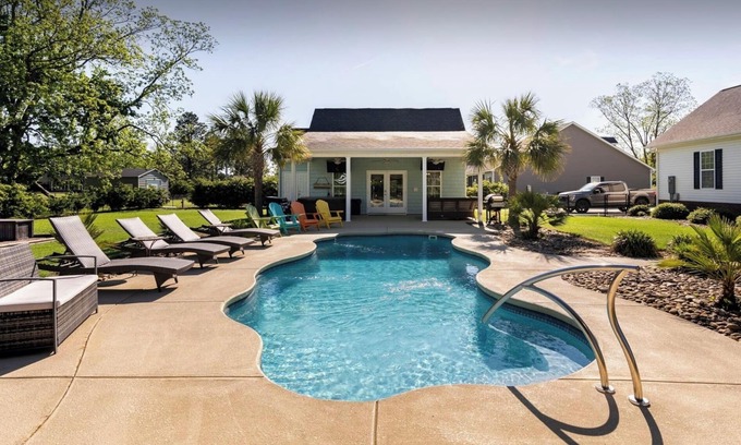 Mullins Maison | Maison d'hôtes privée (piscine)