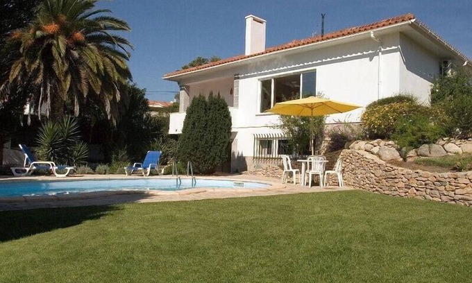 Galamares Villa | Holiday villa rental in Colares ,Lisbon Coast, near the beaches