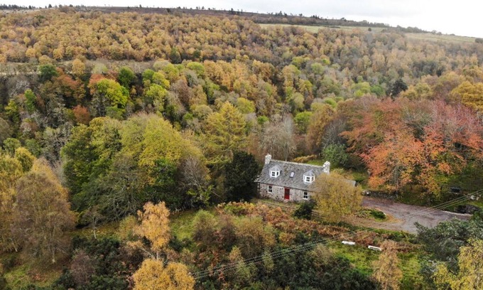 Scaniport Maison | Maison de montagne privée, récemment rénovée. A six miles du Loch Ness.