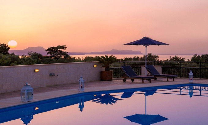 Atsipópoulon Villa | Villa de vacances privée avec vue imprenable et grande piscine privée (manoir Rithymna)