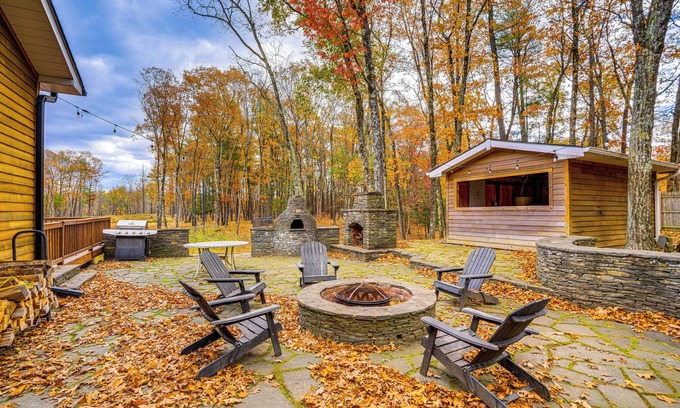 Catskill Maison | Private Hot Tub on 10 Acres: Cozy Catskill Getaway