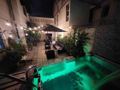 Santo Domingo Maison | Private House with Pool, AC, BBQ, Fast Wi-Fi, Pet & Family Friendly, Near Colonial Zone, Mirador Sur Park & Ocean, in Santo Domingo