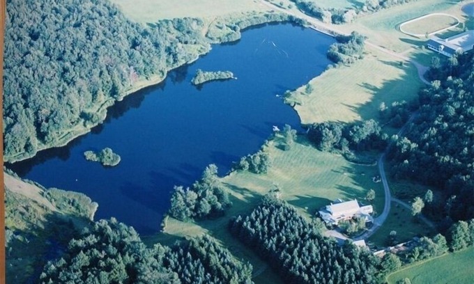 Delhi Maison | Lac privé à Rippling Waters entouré de 400 acres