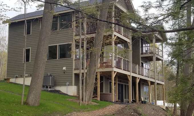Trumansburg Maison | Private Lake House on Cayuga Lake in wine country near Taughannock Park