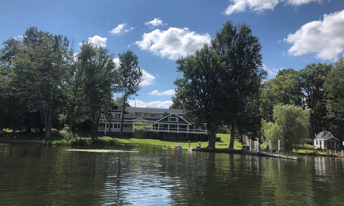 Cazenovia Maison | Private lakefront adirondack style home