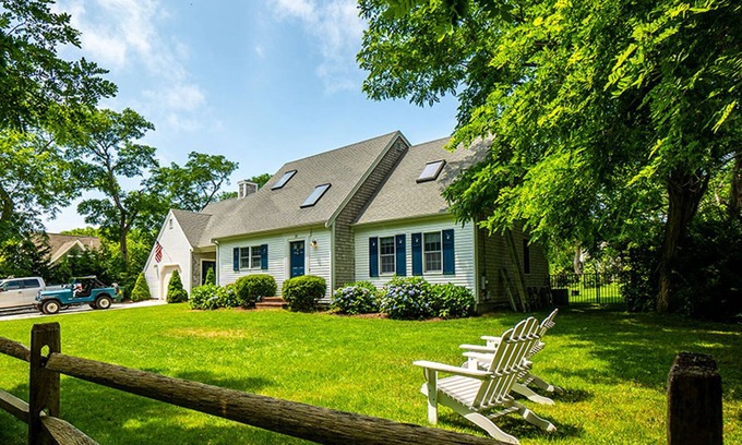 Campground Landing Maison | Private Location - Heated Salt Water Pool - Walk to Campground Beach
