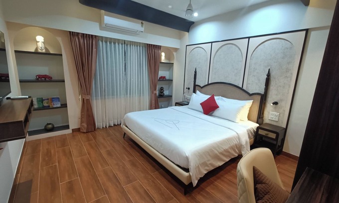 Aundh Appartement | Private Luxe 3BHK | 2 min Balewadi High Street | 5* Hygiene Protocol