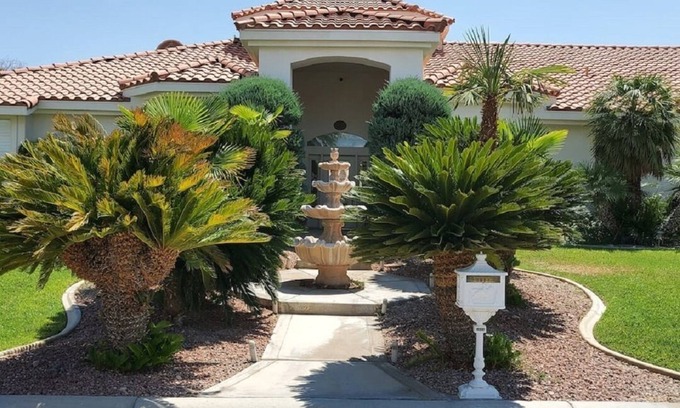 Centennial Hills Appartement | PRIVATE OASIS- POOL/SPA/GOLF/WIFI/PARKING/REVIEWS--Sleeps 4-5 folks!❤️