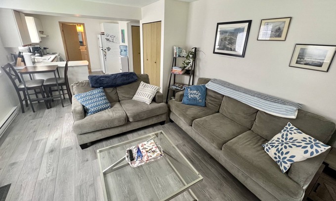 Prince Rupert Appartement | Private One-bedroom suite (ground level)
