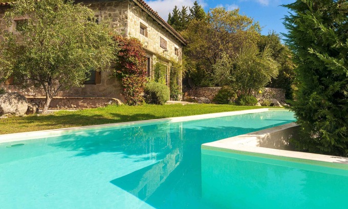 Spanochori Villa | Piscine privée et jardin - Destination idéale pour la détente et le calme