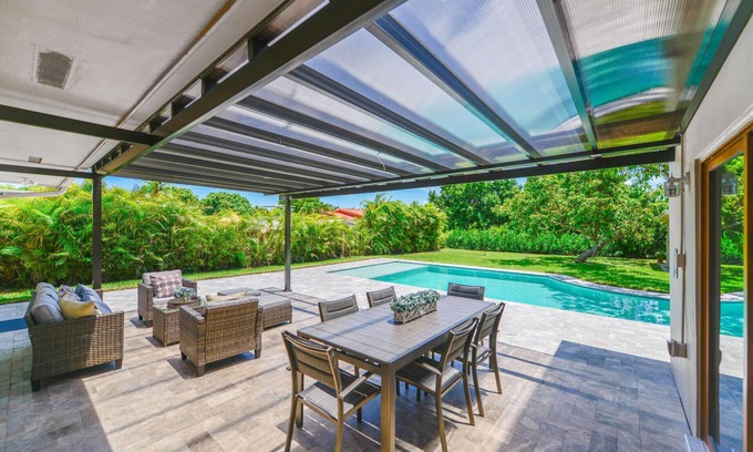 Olympia Heights Maison | Private Pool House w/4BR in Westchester Miami