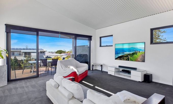 Blue Bay Maison | Private Pool Luxury at Serene Beachside Escape
