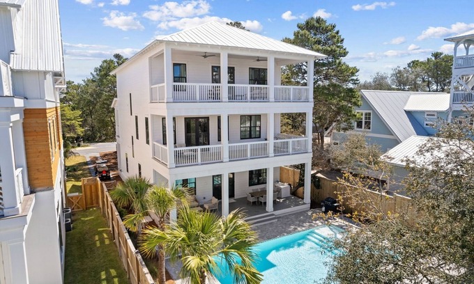 Seagrove Beach Maison | Private Pool, Spa, LSV, & Bikes! Steps to Beach! Sleeps 20!