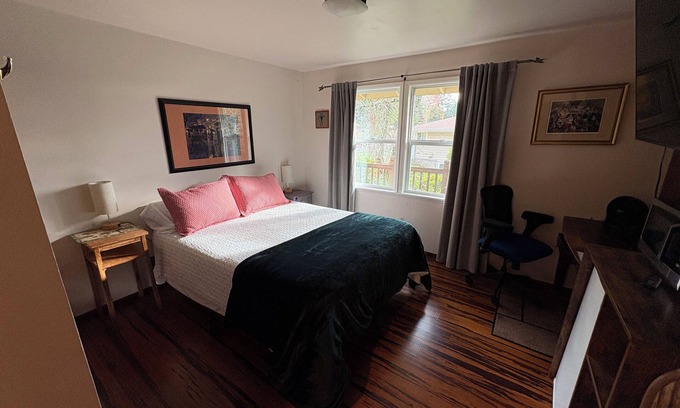 Bull Mountain Appartement | Private, quiet suite, separate entrance.