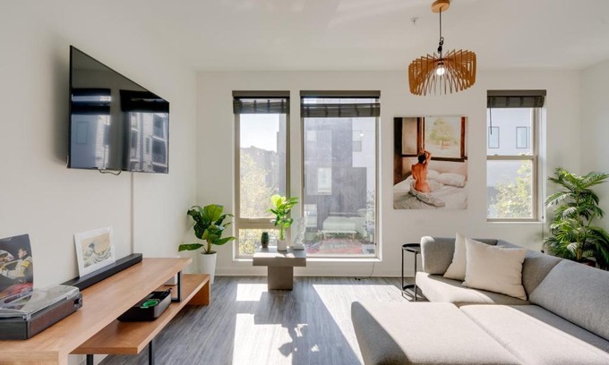 Olde Richmond Maison | Private Rooftop with Cold Plunge Modern Townhome