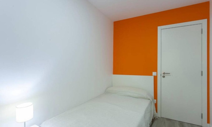 Burjasot Station Balnéaire | Chambre privée ∙ 1 chambre ∙ 1 personne