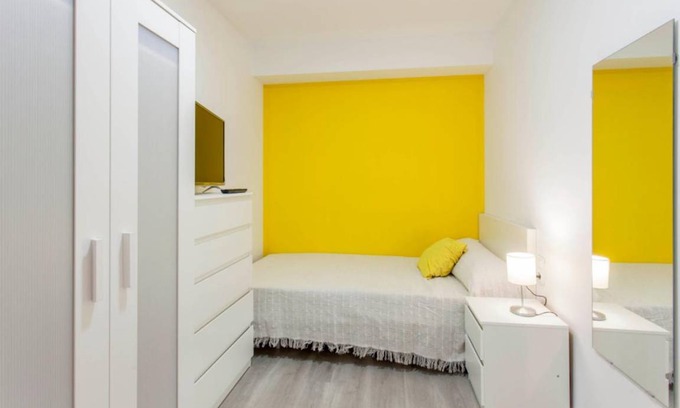 Burjasot Station Balnéaire | Chambre privée ∙ 1 chambre ∙ 1 personne