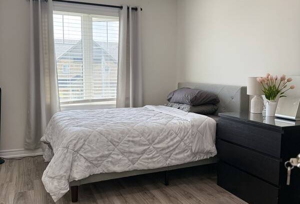 Durham Region Station Balnéaire | Chambre privée ∙ 1 personne