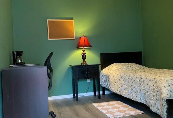 Burbank Station Balnéaire | Chambre privée ∙ 1 personne