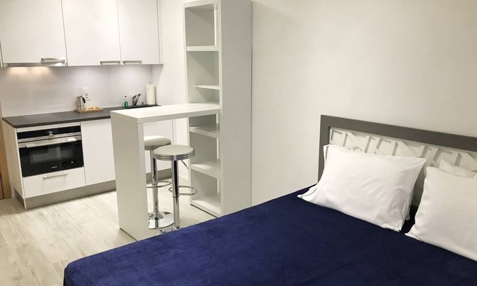 Renens Station Balnéaire | Chambre privée ∙ 2 personnes