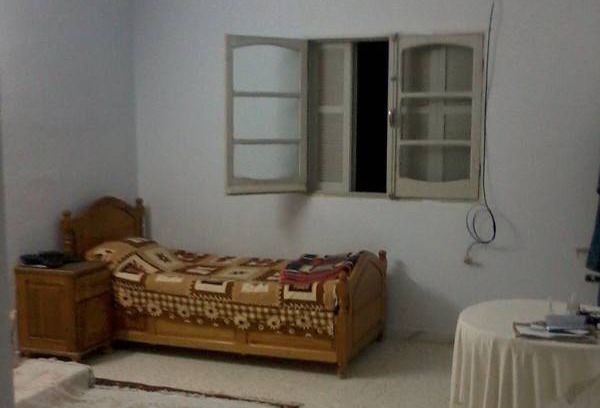 Sakiet Eddaier Station Balnéaire | Chambre privée ∙ 3 personnes