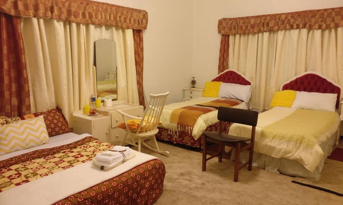 Bulawayo Station Balnéaire | Chambre privée ∙ 3 personnes