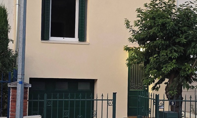 Vallieres Maison | Private room in the city center with breakfast!