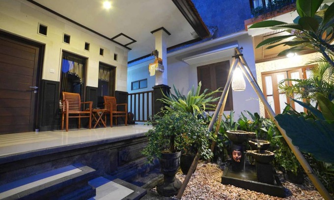 Downtown Kuta Maison | Chambre privée à Balinese House, Poppies Lane, Legian, Kuta, près de la plage (SNTH)