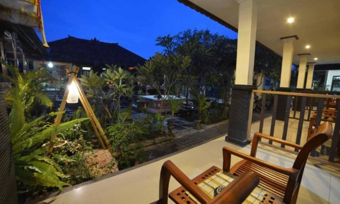Downtown Kuta Maison | Chambre privée à Balinese House, Poppies Lane, Legian, Kuta, près de la plage (SNTH)
