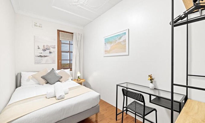 Gordon Maison | Private Room in Gordon near Train & Bus
