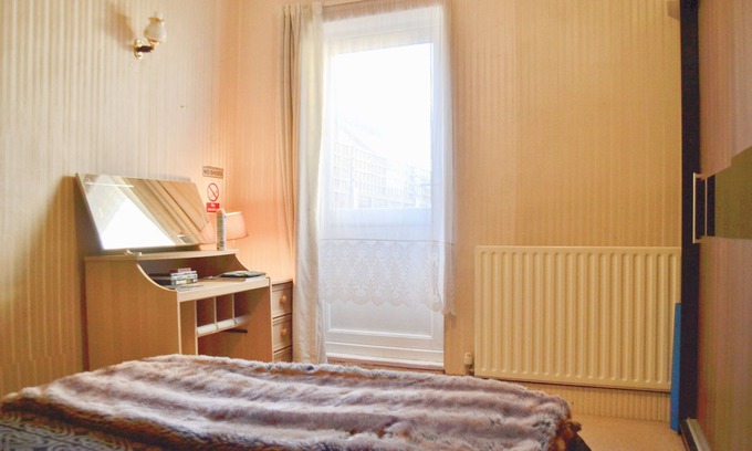 William Morris Appartement | Private room in residential home