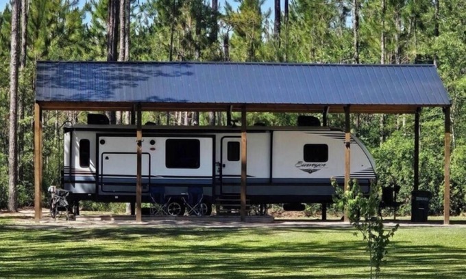 Waresboro Maison | Private RV