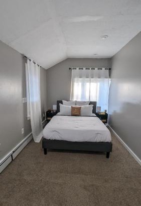 Holbrook Appartement | Private, Spacious & Comfy 1 bedroom Entire Suite With Separate Entry & Free Parking